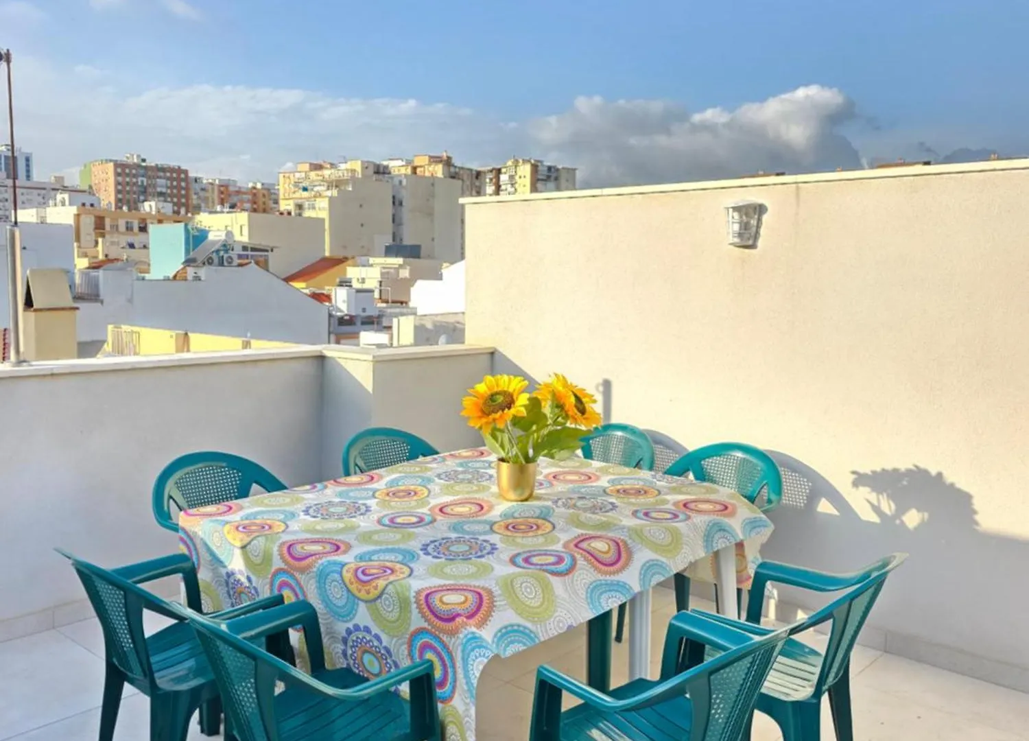 Dali Huelin Malaga Modern Beach Appartment 0*,